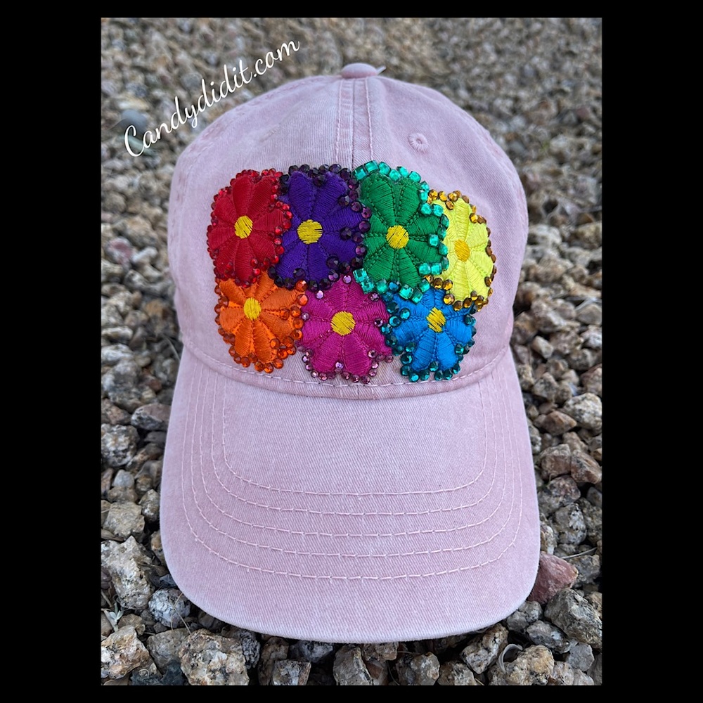 NWT Candy Did It! Handmade Daisy Pop Bling Ball Cap